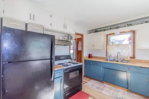 801 Grove St, Menasha, WI 54952 - Photo 9