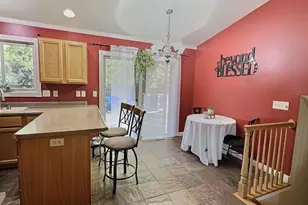 3850 Harvest Ct, Oshkosh, WI 54901 - Photo 5