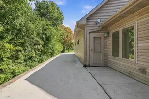 5044 Redbud Ct, Green Bay, WI 54311 - Photo 59