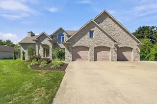 5044 Redbud Ct, Green Bay, WI 54311 - Photo 1