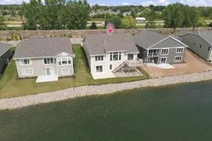 1389 Prairie Lake Cir, Neenah, WI 54956 - Photo 39