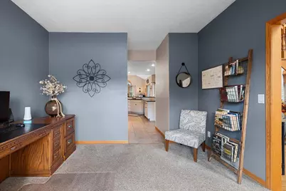 764 Saddlebrook Court, Neenah, WI 54956 - Photo 9