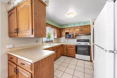 1198 Kenwood Street, Green Bay, WI 54304 - Photo 9