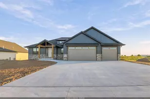 2782 Stelor Dr, Green Bay, WI 54311 - Photo 1