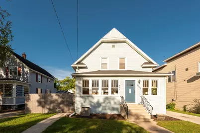 1033 N Sawyer Street, Oshkosh, WI 54902 - Photo 1