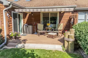 806 E River Dr, Omro, WI 54963 - Photo 29
