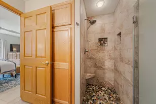 806 E River Dr, Omro, WI 54963 - Photo 15