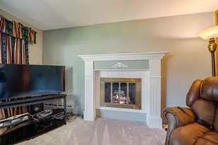 133 Villa Dr, Neenah, WI 54956 - Photo 5