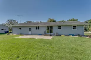 310 High St, Clintonville, WI 54929 - Photo 37