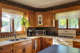 301 W Howard St, Manawa, WI 54949 - Photo 5