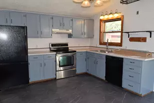 271 Weis Ave, Fond du Lac, WI 54935 - Photo 3