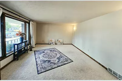 2456 Heather Road, Green Bay, WI 54311 - Photo 5