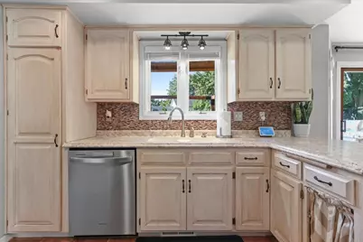 2648 Vonda Drive, Green Bay, WI 54311 - Photo 5