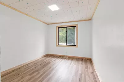 1529 Lakeview Drive, Green Bay, WI 54313 - Photo 13