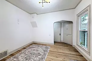 811 Randall Pl, Oshkosh, WI 54901 - Photo 11