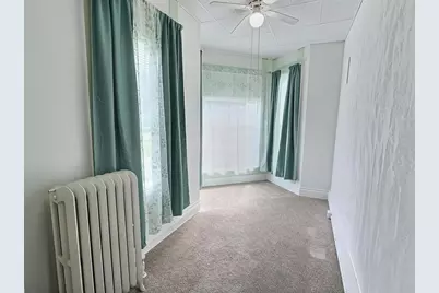 610 W Irving Avenue, Oshkosh, WI 54901 - Photo 9