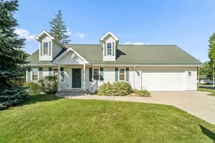 10 S Royal Ave, Fond du Lac, WI 54935 - Photo 1