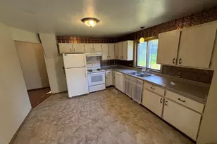 240 E State St, Bonduel, WI 54107 - Photo 11