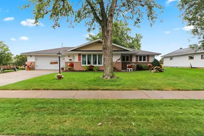 233 E National Avenue, Brillion, WI 54110 - Photo 5