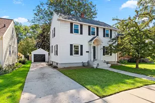 1109 12th Ave, Green Bay, WI 54304 - Photo 1