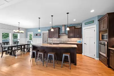 3562 Abbey Court, Green Bay, WI 54313 - Photo 7