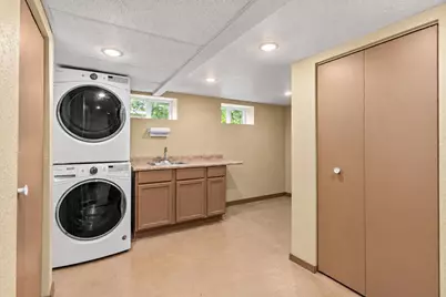 909 N 14th Street, Manitowoc, WI 54220 - Photo 27