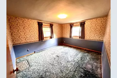 827 Colonial Avenue, Green Bay, WI 54304 - Photo 7