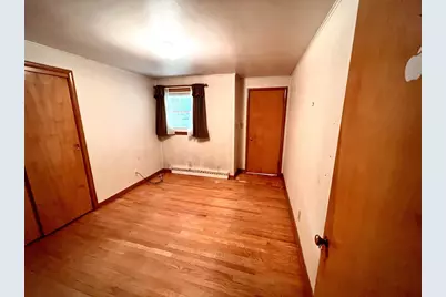 827 Colonial Avenue, Green Bay, WI 54304 - Photo 9