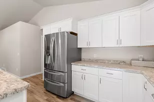 W5873 S Oak Park Cir, Shawano, WI 54166 - Photo 13