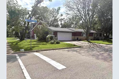 241 Butte Des Morts Drive, Menasha, WI 54952 - Photo 3