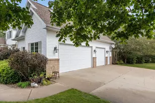 1426 Mahler Blvd, Neenah, WI 54956 - Photo 5