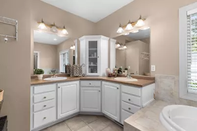 1426 Mahler Boulevard, Neenah, WI 54956 - Photo 25