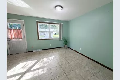 476 Hiawatha Drive, Brillion, WI 54110 - Photo 5