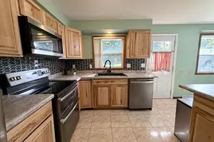 476 Hiawatha Dr, Brillion, WI 54110 - Photo 3