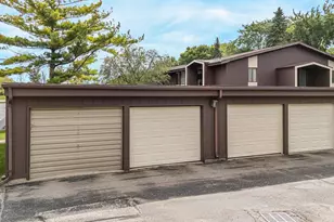 1699 Alcan Dr, Menasha, WI 54952 - Photo 19