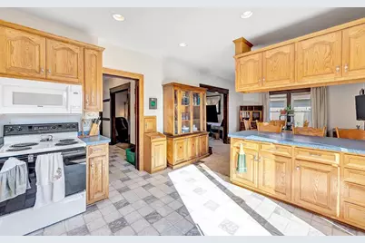 278 Mill Street, Algoma, WI 54201 - Photo 9