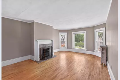 136 E Merrill Avenue, Fond du Lac, WI 54935 - Photo 11