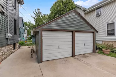 136 E Merrill Avenue, Fond du Lac, WI 54935 - Photo 7