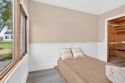 1677 W Butte Des Morts Beach Road, Neenah, WI 54956 - Photo 17