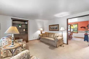 3826 Hidden Valley Ln, Green Bay, WI 54311 - Photo 5