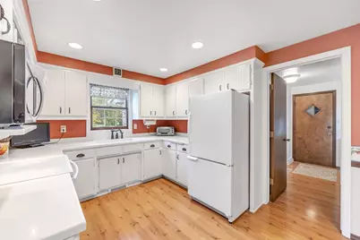 3826 Hidden Valley Lane, Green Bay, WI 54311 - Photo 11