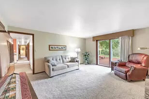 3826 Hidden Valley Ln, Green Bay, WI 54311 - Photo 15