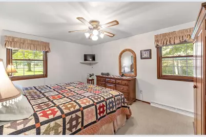 3826 Hidden Valley Lane, Green Bay, WI 54311 - Photo 21