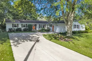 3826 Hidden Valley Ln, Green Bay, WI 54311 - Photo 43