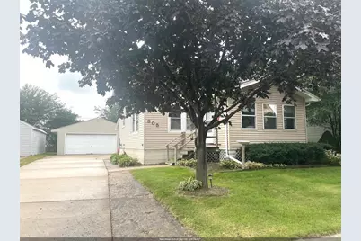 305 Victoria Street, Green Bay, WI 54302 - Photo 1