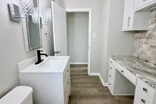 729 W Cedar St, Hilbert, WI 54129 - Photo 11