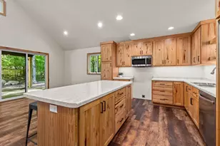 15010 Definn Dr, Mountain, WI 54149 - Photo 7
