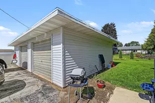 151 W Glenbrook Dr, Pulaski, WI 54162 - Photo 31