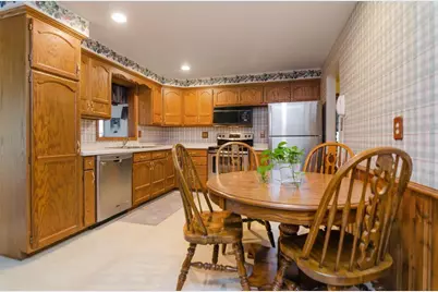 1266 Shadow Lane, Green Bay, WI 54304 - Photo 15