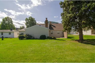 1266 Shadow Lane, Green Bay, WI 54304 - Photo 39